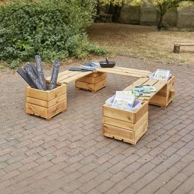 Switch Seat Planter Horseshoe